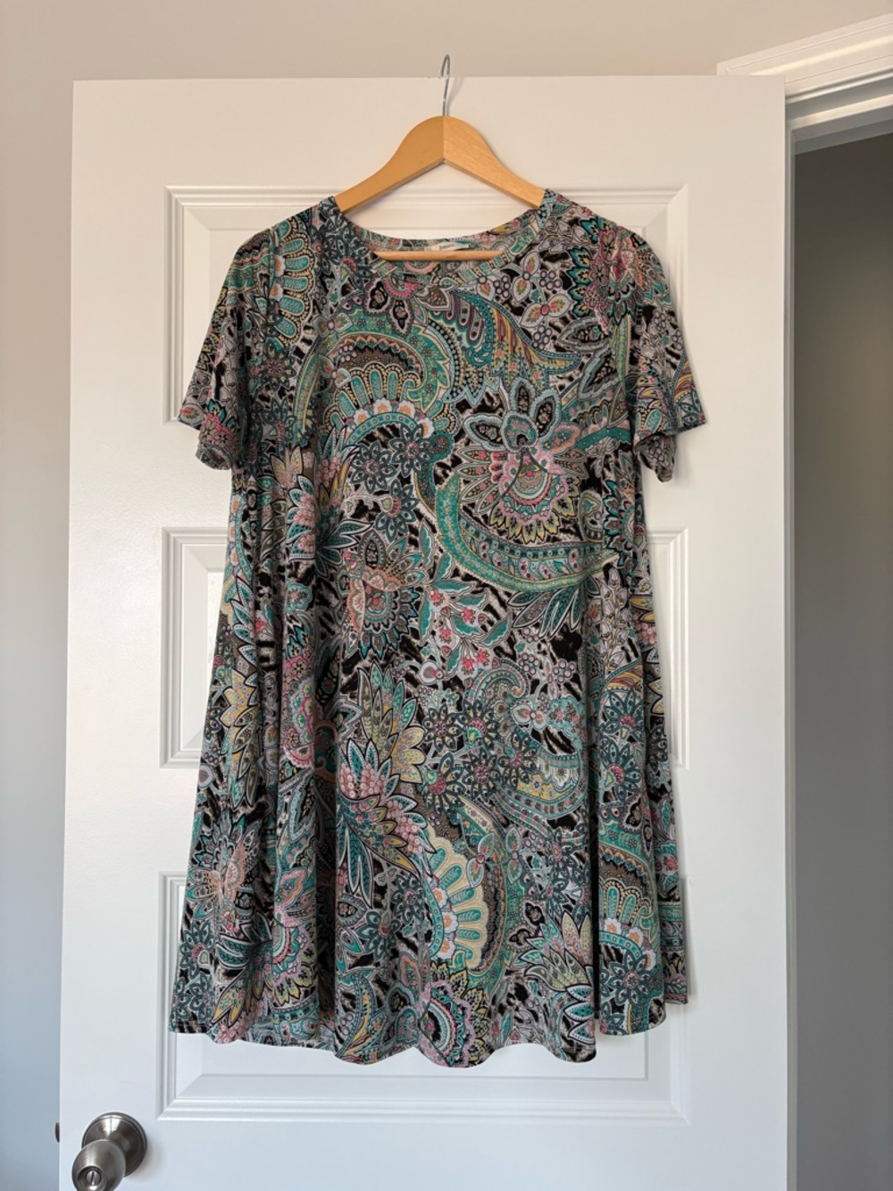 JODIFL Paisley Print Dress Size Medium Bold Statement Print Summer Artsy Girly